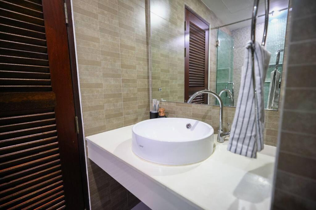 Luxury Living In Heart Of Nimman Apartment Chiang Mai Ngoại thất bức ảnh